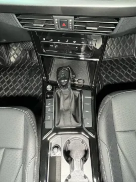 2026 Volkswagen Passat 2.0T 220HP L4 7DCT