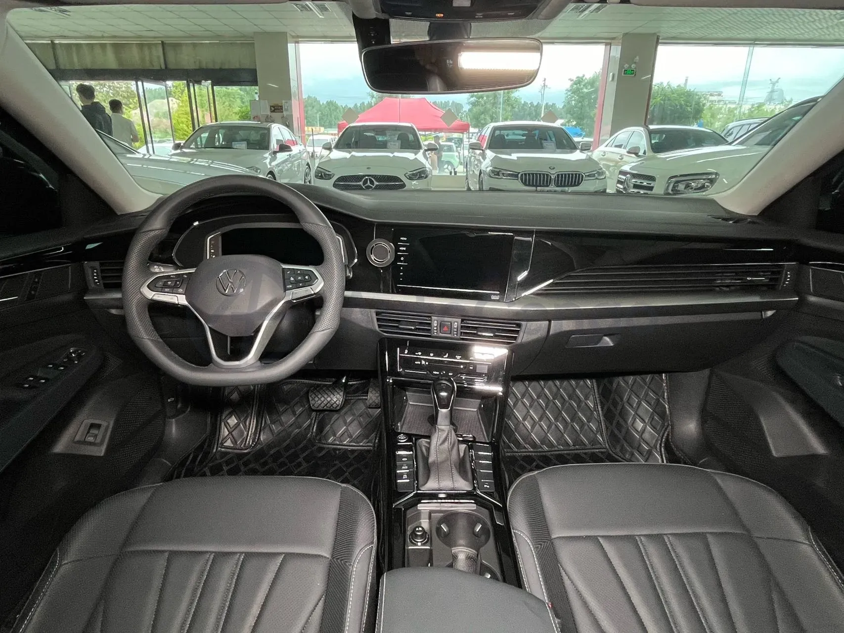 2026 Volkswagen Passat 2.0T 220HP L4 7DCT,autocango,china used car exporter,china ev exporter,chinese used car exporter,chinese used ev exporter
