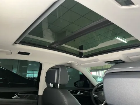 2026 Volkswagen Passat 2.0T 220HP L4 7DCT