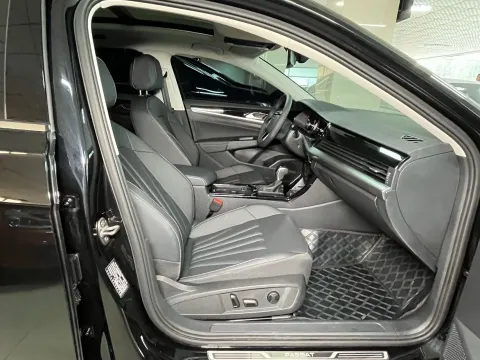 2026 Volkswagen Passat 2.0T 220HP L4 7DCT