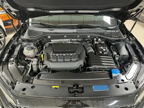 2026 Volkswagen Passat 2.0T 220HP L4 7DCT