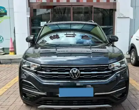 2022 Volkswagen Tayron 2.0T 220HP L4 7DCT