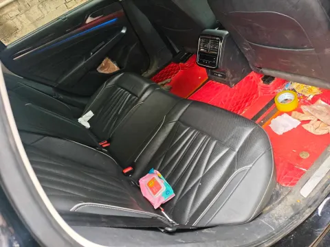 2023 Volkswagen Passat 2.0T 186HP L4 7DCT