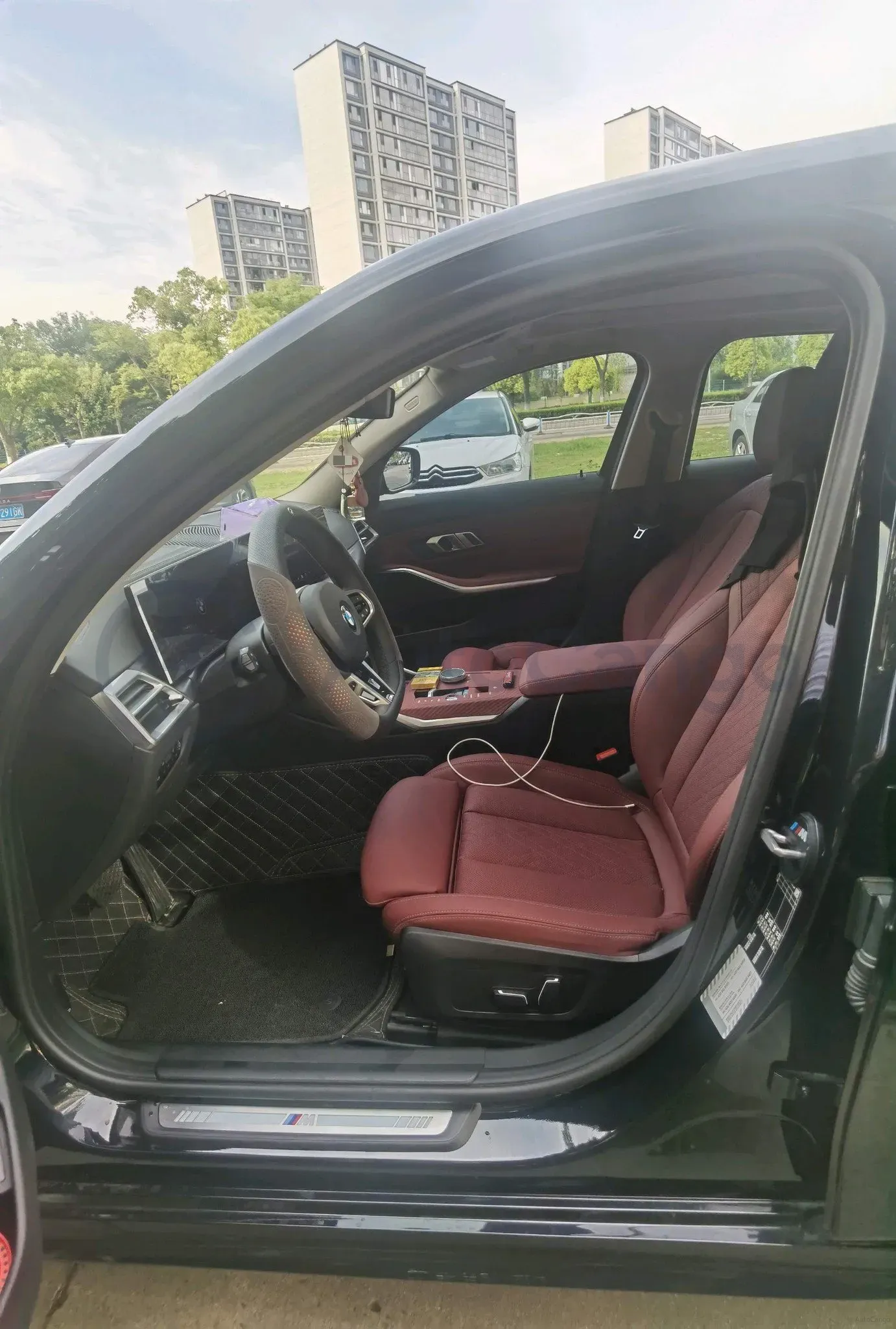 2025 BMW 3 Series 2.0T 245HP L4 8AT,autocango,china used car exporter,china ev exporter,chinese used car exporter,chinese used ev exporter