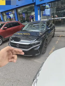 2024 VOLKSWAGEN PASSAT,autocango,china used car exporter,china ev exporter,chinese used car exporter,chinese used ev exporter