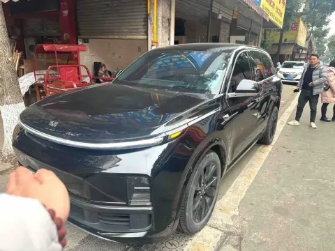 2023 LI L8,autocango,china used car exporter,china ev exporter,chinese used car exporter,chinese used ev exporter