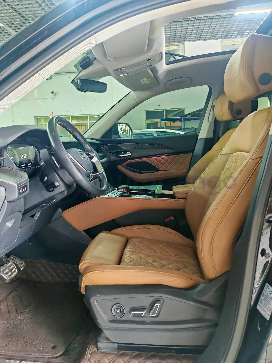 2024 Audi Q6 2.0T 265HP L4 7DCT,autocango,china used car exporter,china ev exporter,chinese used car exporter,chinese used ev exporter