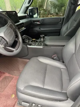 2024 Toyota Land Cruiser Prado 2.4T 282HP L4 8AT Hybrid