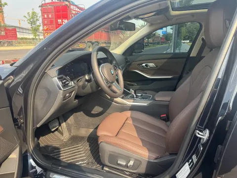 2022 BMW 3 Series 2.0T 184HP L4 8AT