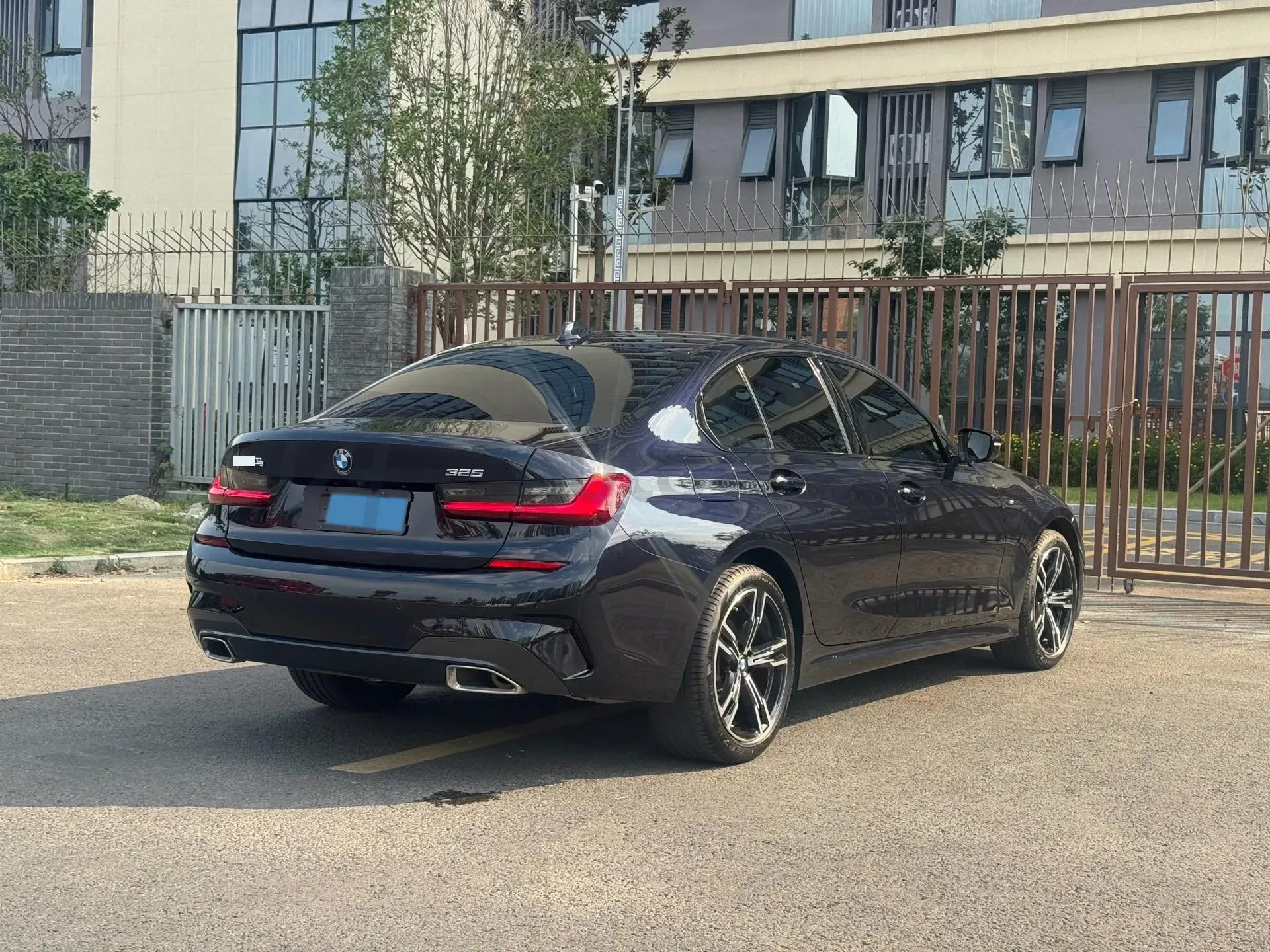 2022 BMW 3 Series 2.0T 184HP L4 8AT,autocango,china used car exporter,china ev exporter,chinese used car exporter,chinese used ev exporter