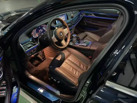 2021 BMW 7 Series 2.0T 265HP L4 8AT