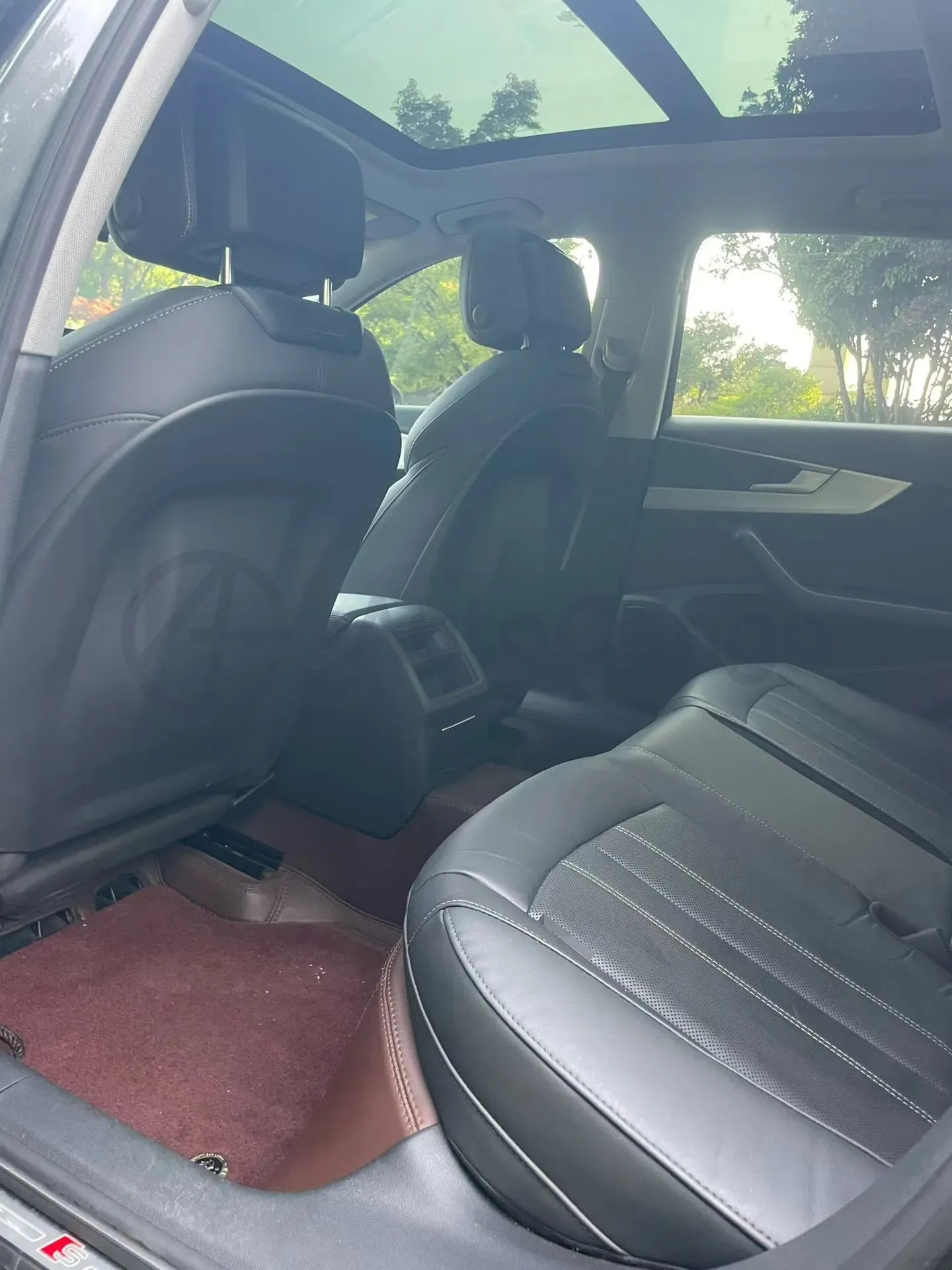 2020 Audi A4L 2.0T 190HP L4 7DCT,autocango,china used car exporter,china ev exporter,chinese used car exporter,chinese used ev exporter