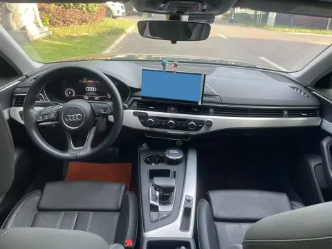 2020 Audi A4L 2.0T 190HP L4 7DCT