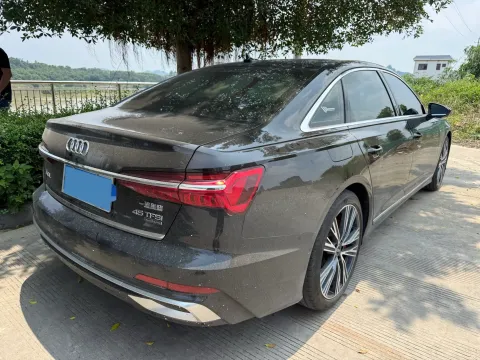 2024 Audi A6L 2.0T 245HP L4 7DCT,autocango,china used car exporter,china ev exporter,chinese used car exporter,chinese used ev exporter