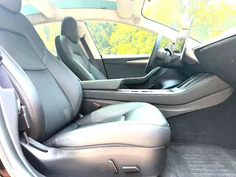 2022 Tesla Model 3 BEV 60KWH