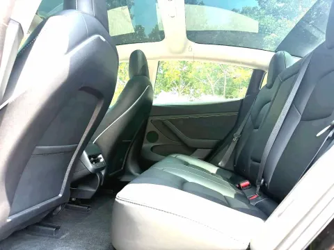 2022 Tesla Model 3 BEV 60KWH