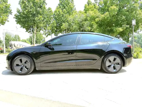 2022 Tesla Model 3 BEV 60KWH
