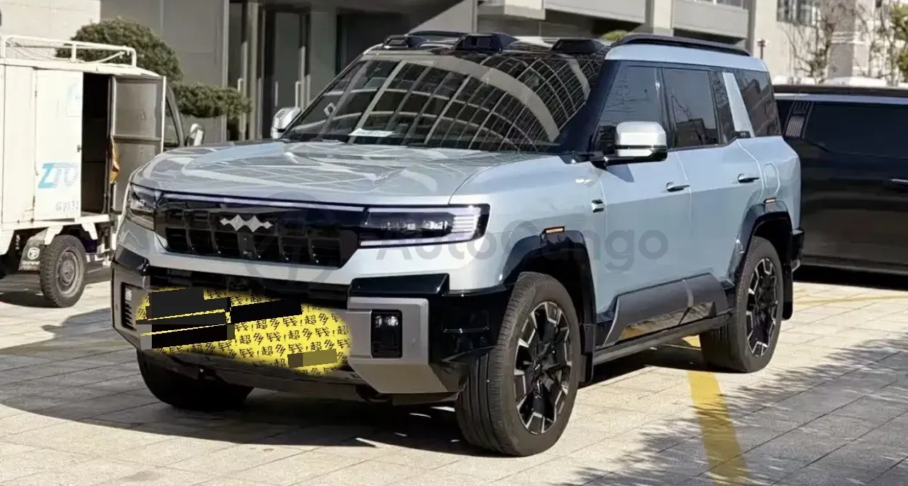 2025 FangChengBao Bao 8 2.0T 245HP L4 E-CVT PHEV 36.8KWH,autocango,china used car exporter,china ev exporter,chinese used car exporter,chinese used ev exporter