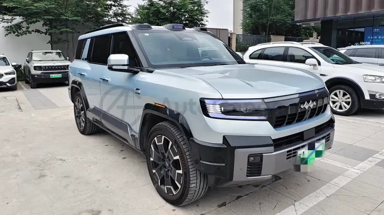 2025 FangChengBao Bao 8 2.0T 245HP L4 E-CVT PHEV 36.8KWH,autocango,china used car exporter,china ev exporter,chinese used car exporter,chinese used ev exporter