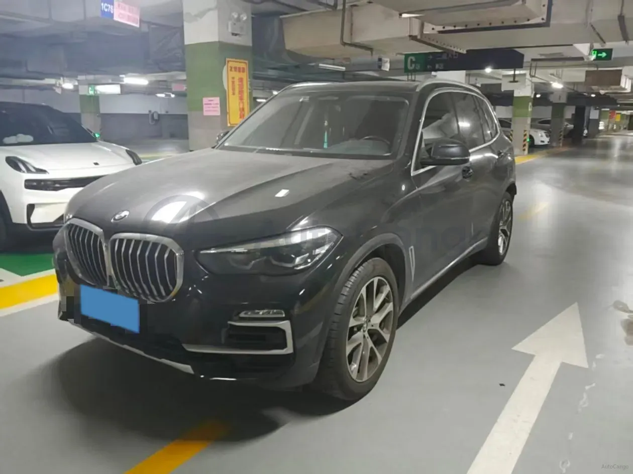 2021 BMW X5 2.0T 265HP L4 8AT,autocango,china used car exporter,china ev exporter,chinese used car exporter,chinese used ev exporter