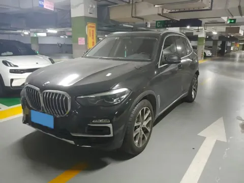 2021 BMW X5,autocango,china used car exporter,china ev exporter,chinese used car exporter,chinese used ev exporter