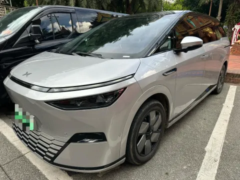 2024 XPENG X9,autocango,china used car exporter,china ev exporter,chinese used car exporter,chinese used ev exporter