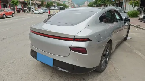 2022 Xpeng P7 BEV 83.1KWH