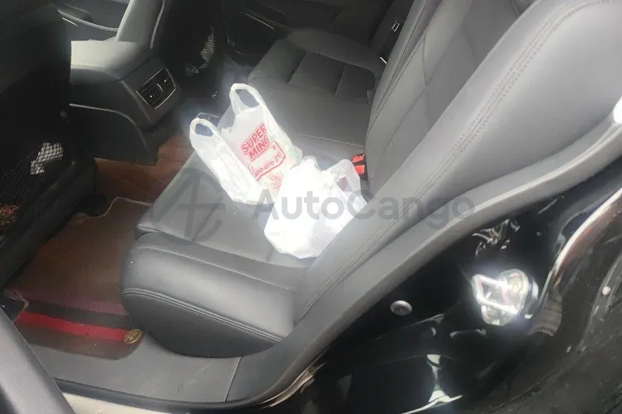 2019 HongQi H7 1.8T 188HP L4 6AT,autocango,china used car exporter,china ev exporter,chinese used car exporter,chinese used ev exporter