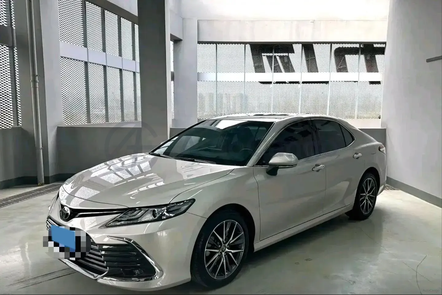 2021 Toyota Camry 2.5L 209HP L4 8AT,autocango,china used car exporter,china ev exporter,chinese used car exporter,chinese used ev exporter
