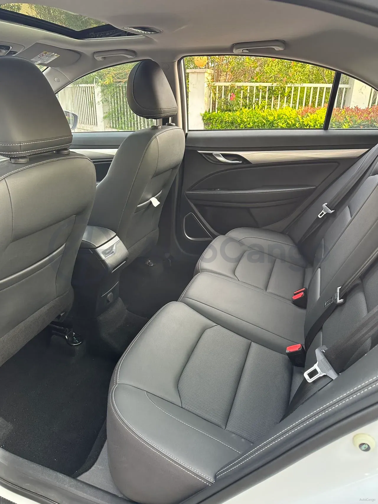 2020 Geely Emgrand 1.5L 109HP L4 CVT,autocango,china used car exporter,china ev exporter,chinese used car exporter,chinese used ev exporter