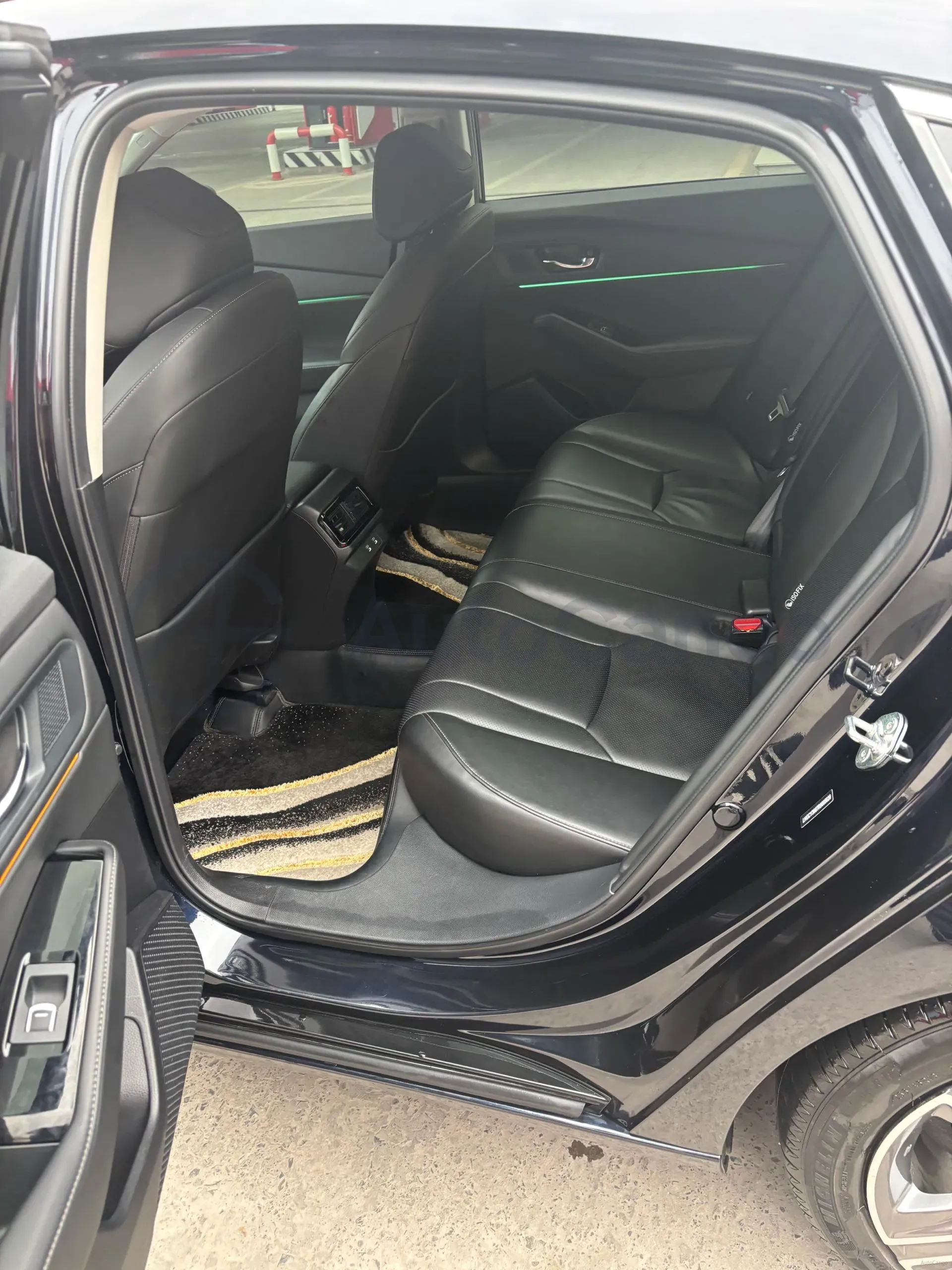 2023 Honda Accord 2.0L 148HP L4 E-CVT PHEV 17.7KWH,autocango,china used car exporter,china ev exporter,chinese used car exporter,chinese used ev exporter