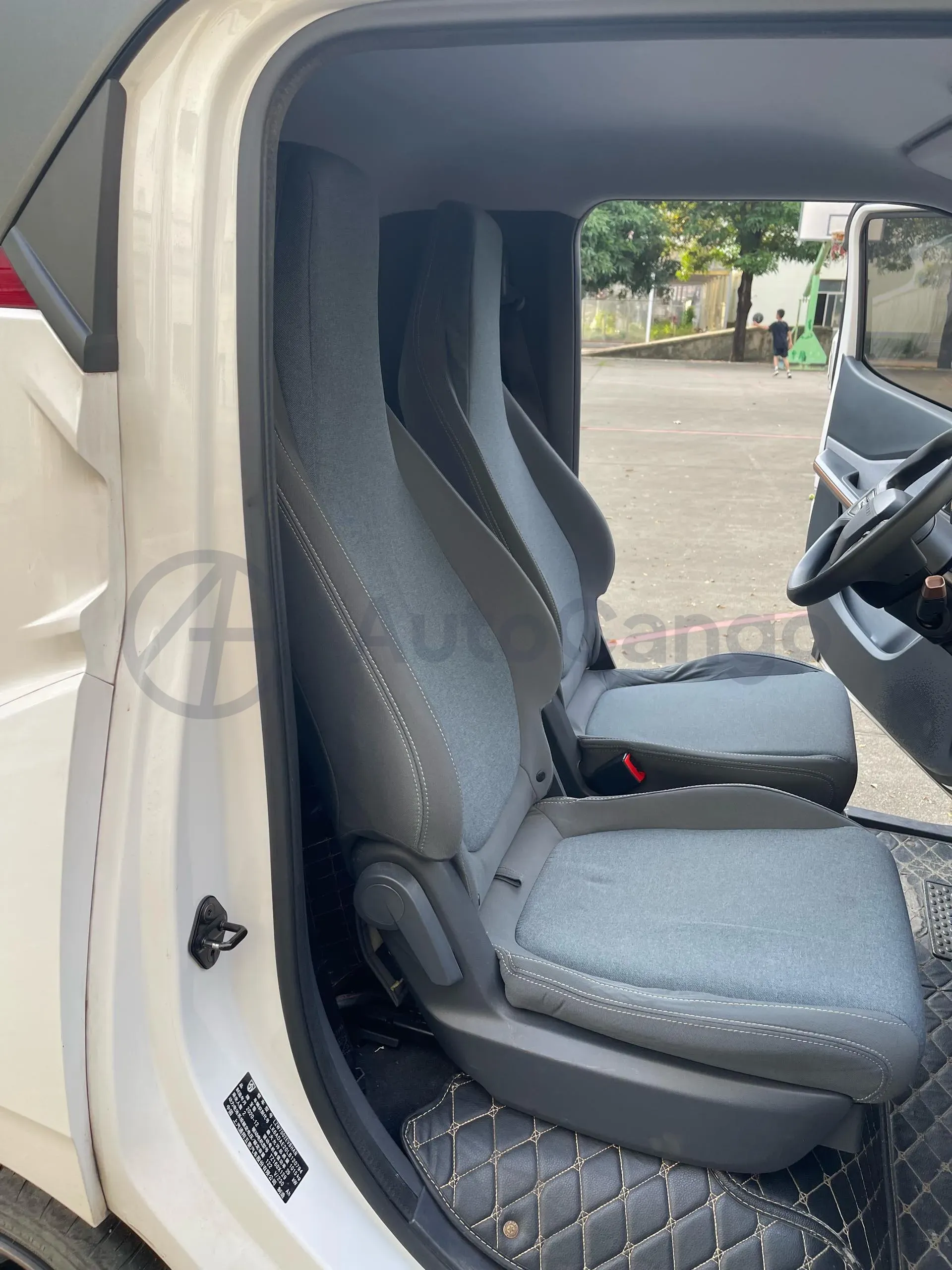 2020 BaoJun E200 BEV 28KWH,autocango,china used car exporter,china ev exporter,chinese used car exporter,chinese used ev exporter