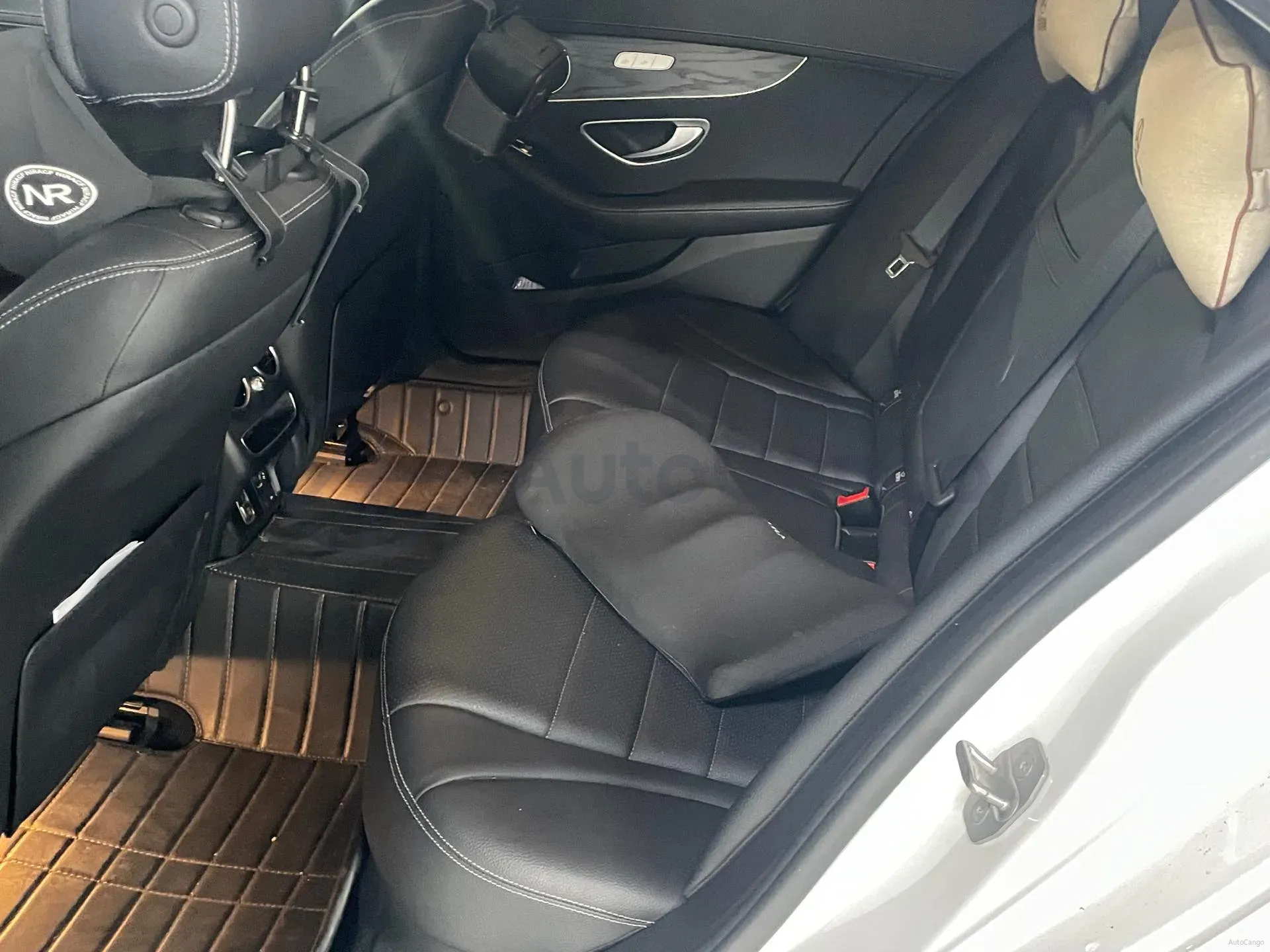 2021 Mercedes-Benz C Class 1.5T 156HP L4 9AT,autocango,china used car exporter,china ev exporter,chinese used car exporter,chinese used ev exporter