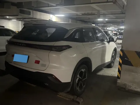 2023 BeiJing Auto Rubik 1.5T 188HP L4 7DCT