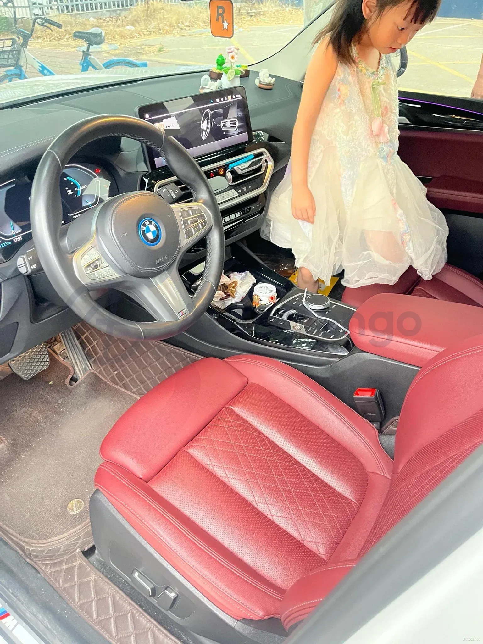 2024 BMW iX3 BEV 80KWH,autocango,china used car exporter,china ev exporter,chinese used car exporter,chinese used ev exporter