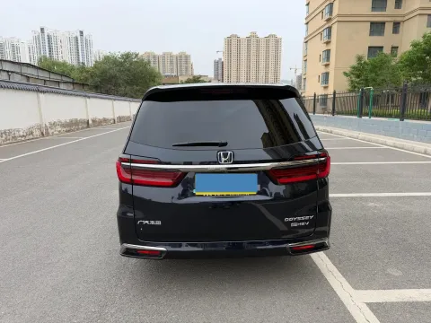2022 Honda Odyssey 2.0L 146HP L4 E-CVT Hybrid