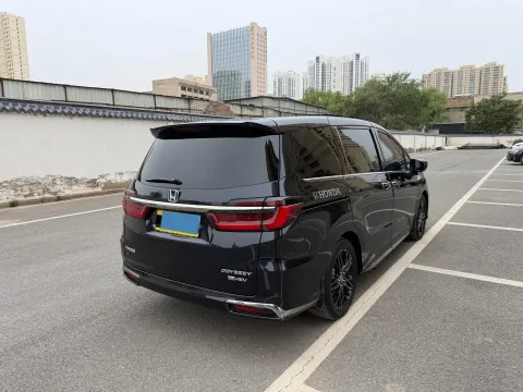 2022 Honda Odyssey 2.0L 146HP L4 E-CVT Hybrid