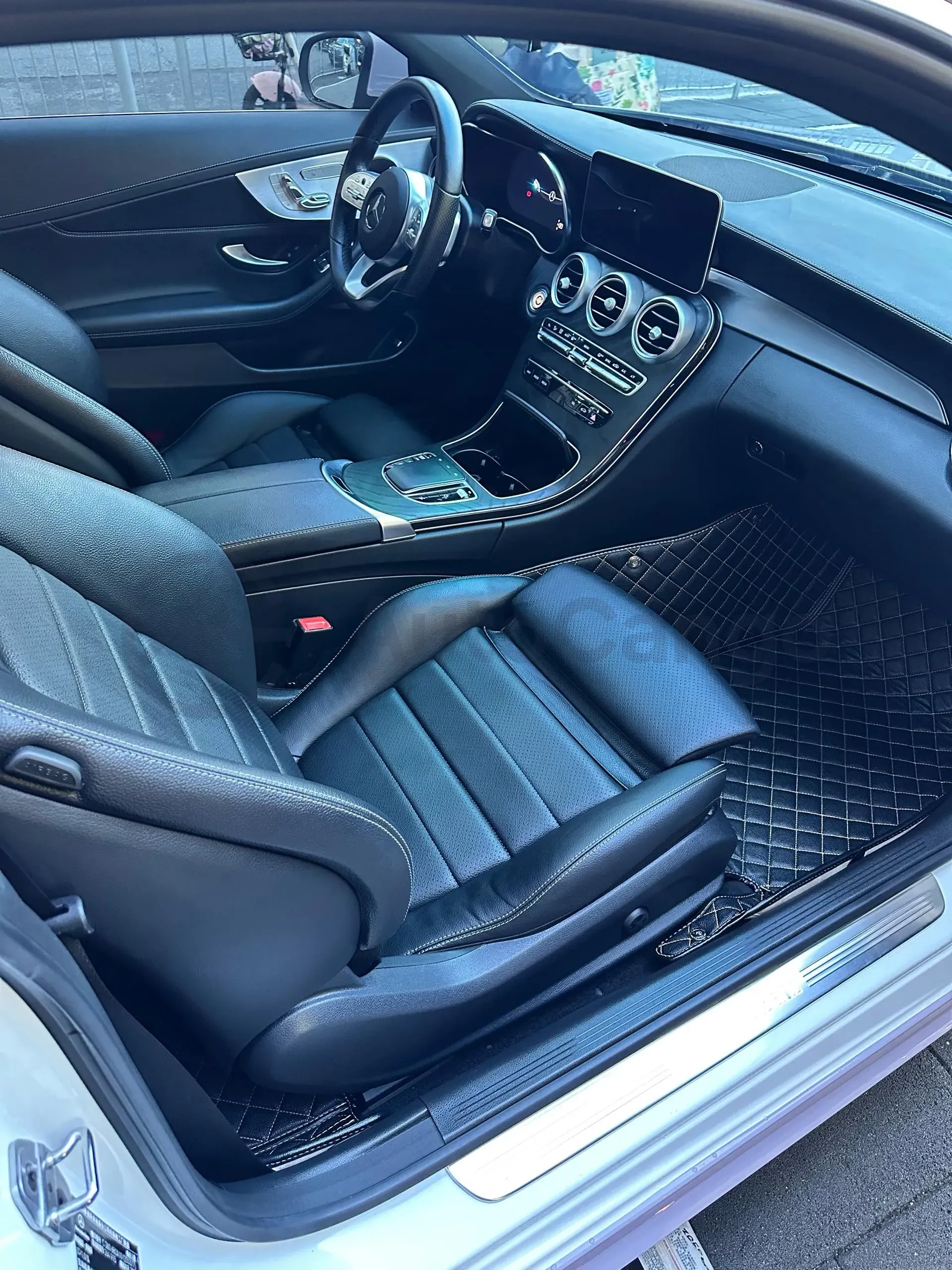 2021 Mercedes-Benz C Class 1.5T 184HP L4 9AT,autocango,china used car exporter,china ev exporter,chinese used car exporter,chinese used ev exporter