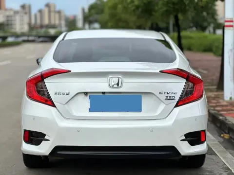 2016 Honda Civic 1.5T 177HP L4 CVT,autocango,china used car exporter,china ev exporter,chinese used car exporter,chinese used ev exporter