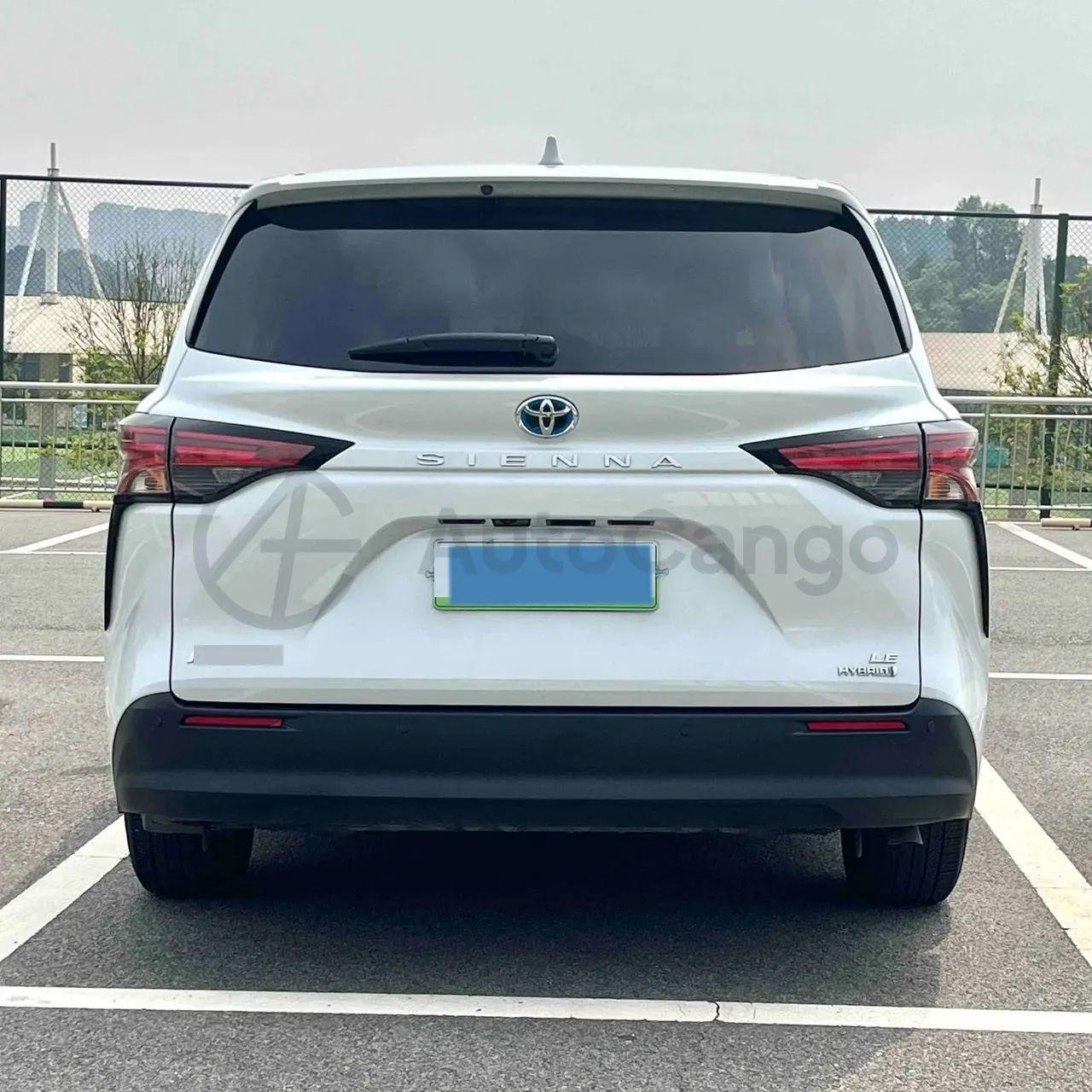 2023 Toyota Sienna 2.5L 189HP L4 E-CVT Hybrid,autocango,china used car exporter,china ev exporter,chinese used car exporter,chinese used ev exporter