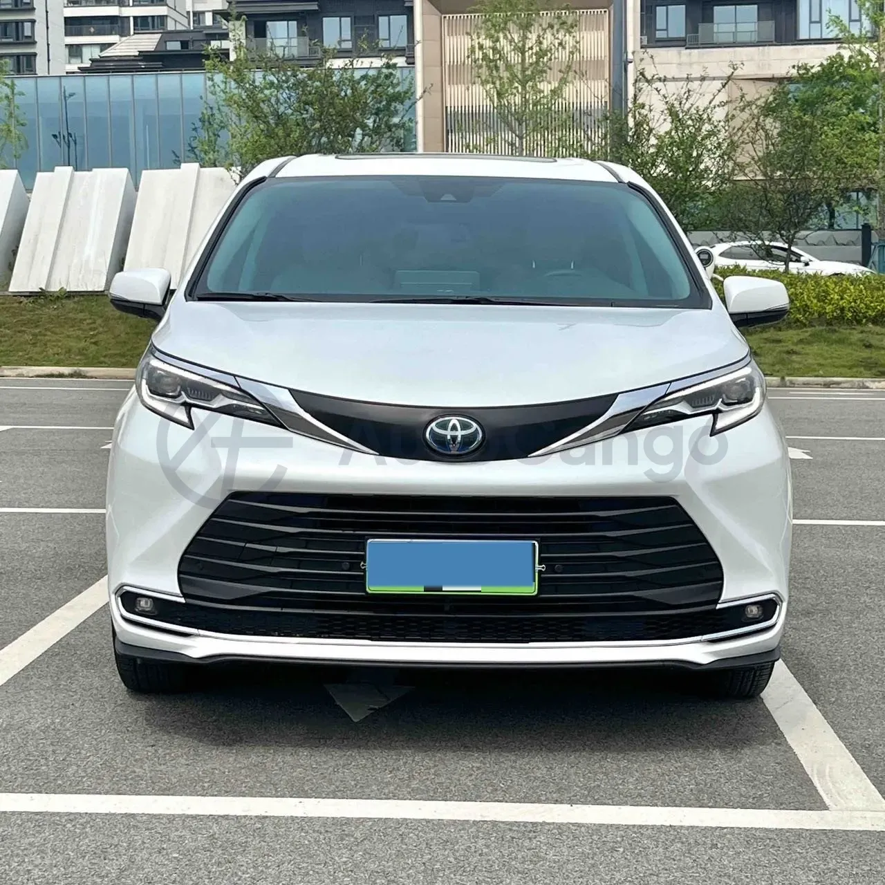 2023 Toyota Sienna 2.5L 189HP L4 E-CVT Hybrid,autocango,china used car exporter,china ev exporter,chinese used car exporter,chinese used ev exporter