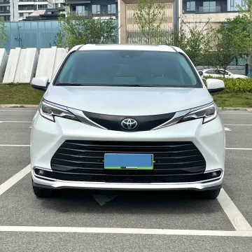2023 Toyota Sienna 2.5L 189HP L4 E-CVT Hybrid