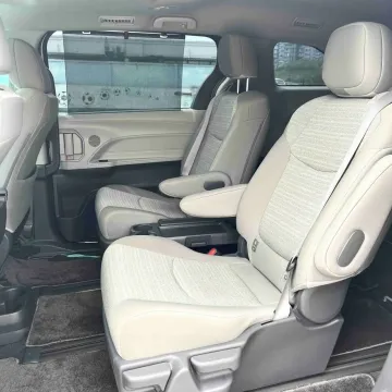 2023 Toyota Sienna 2.5L 189HP L4 E-CVT Hybrid