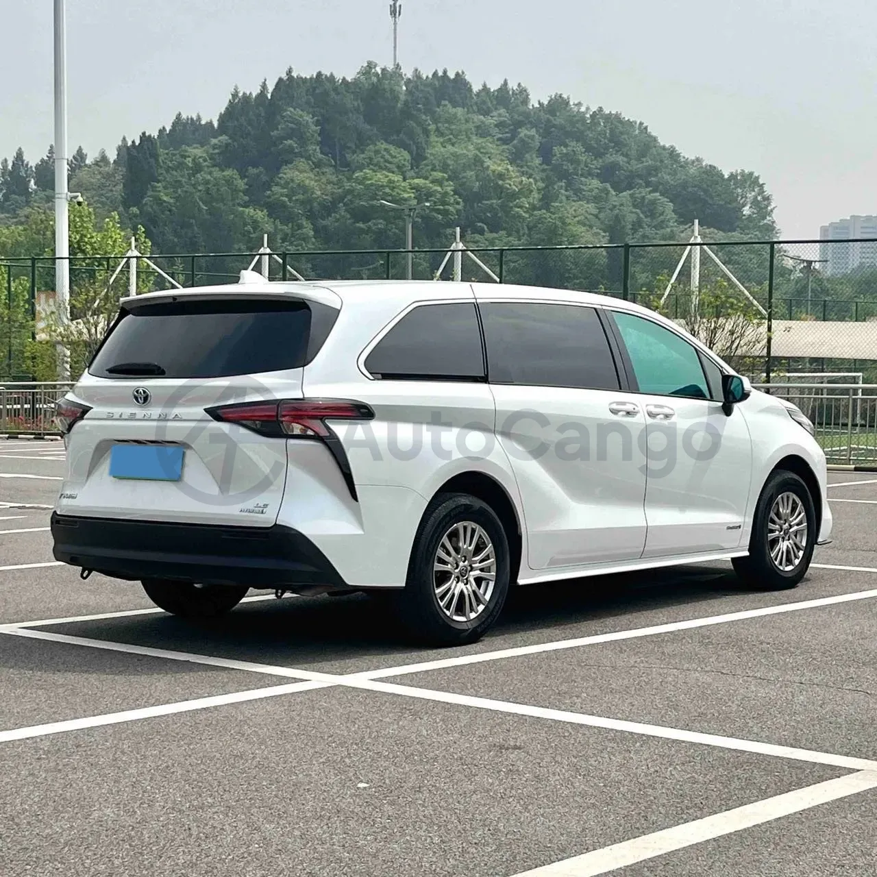 2023 Toyota Sienna 2.5L 189HP L4 E-CVT Hybrid,autocango,china used car exporter,china ev exporter,chinese used car exporter,chinese used ev exporter