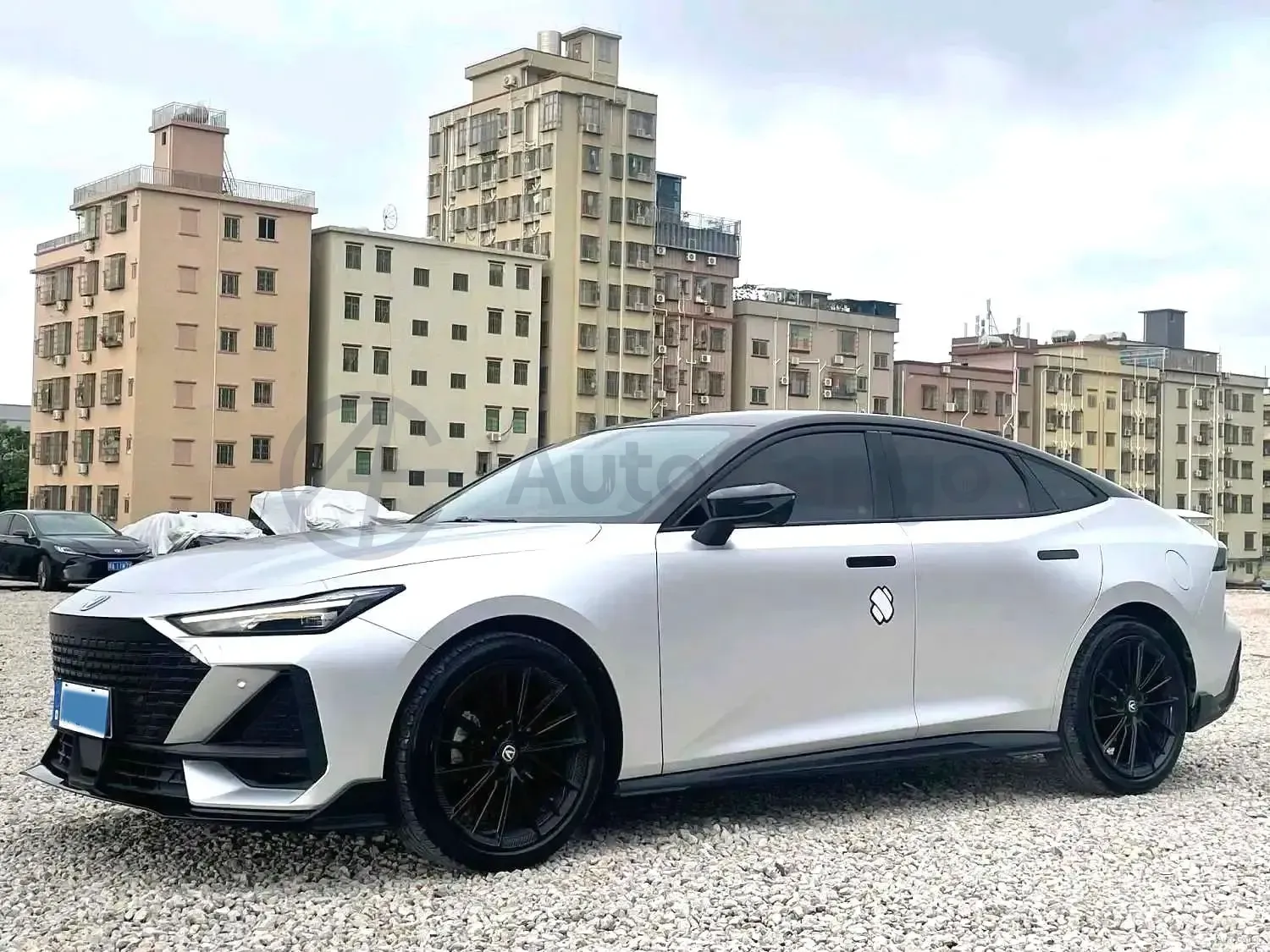 2022 ChangAn UNI-V 1.5T 188HP L4 7DCT,autocango,china used car exporter,china ev exporter,chinese used car exporter,chinese used ev exporter