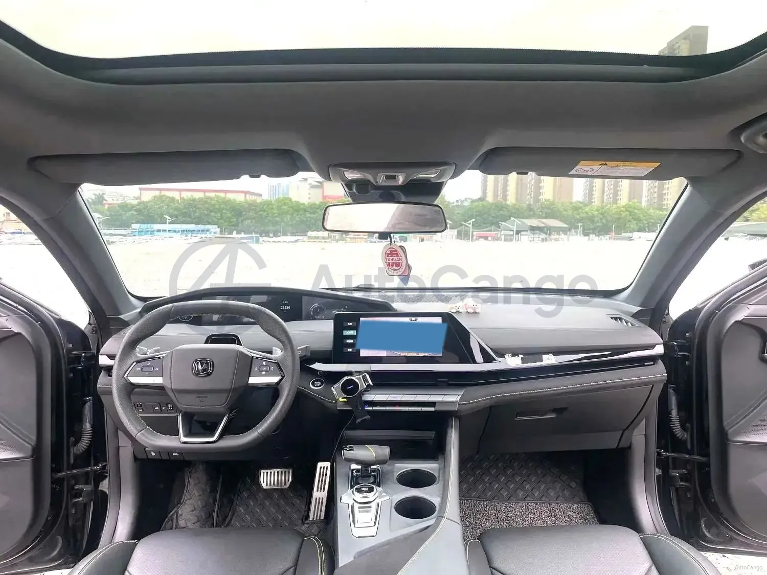 2022 ChangAn UNI-V 1.5T 188HP L4 7DCT,autocango,china used car exporter,china ev exporter,chinese used car exporter,chinese used ev exporter