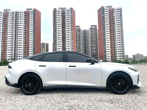 2022 ChangAn UNI-V 1.5T 188HP L4 7DCT