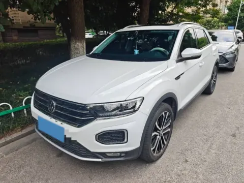 2021 VOLKSWAGEN T-ROC,autocango,china used car exporter,china ev exporter,chinese used car exporter,chinese used ev exporter