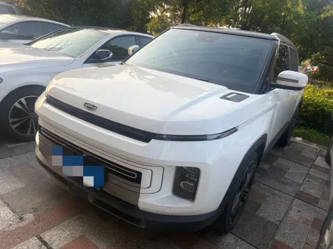 2020 GEELY ICON,autocango,china used car exporter,china ev exporter,chinese used car exporter,chinese used ev exporter