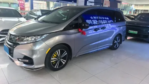 2021 HONDA ODYSSEY,autocango,china used car exporter,china ev exporter,chinese used car exporter,chinese used ev exporter